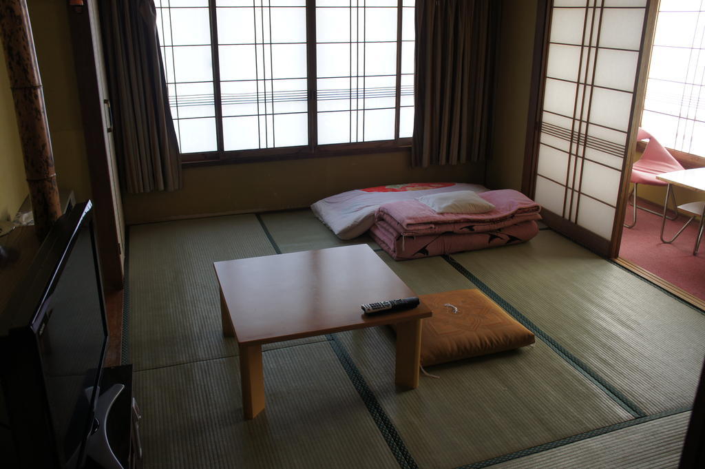 Miyoshiya Ryokan Танабе Стая снимка