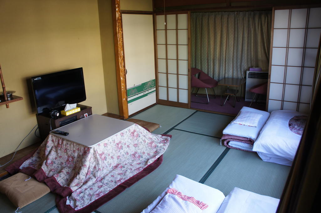 Miyoshiya Ryokan Танабе Стая снимка